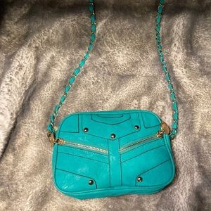 Purse | teal| good condition| can hold a lot|